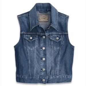 Levi’s size L Denim Sleeveless Vest